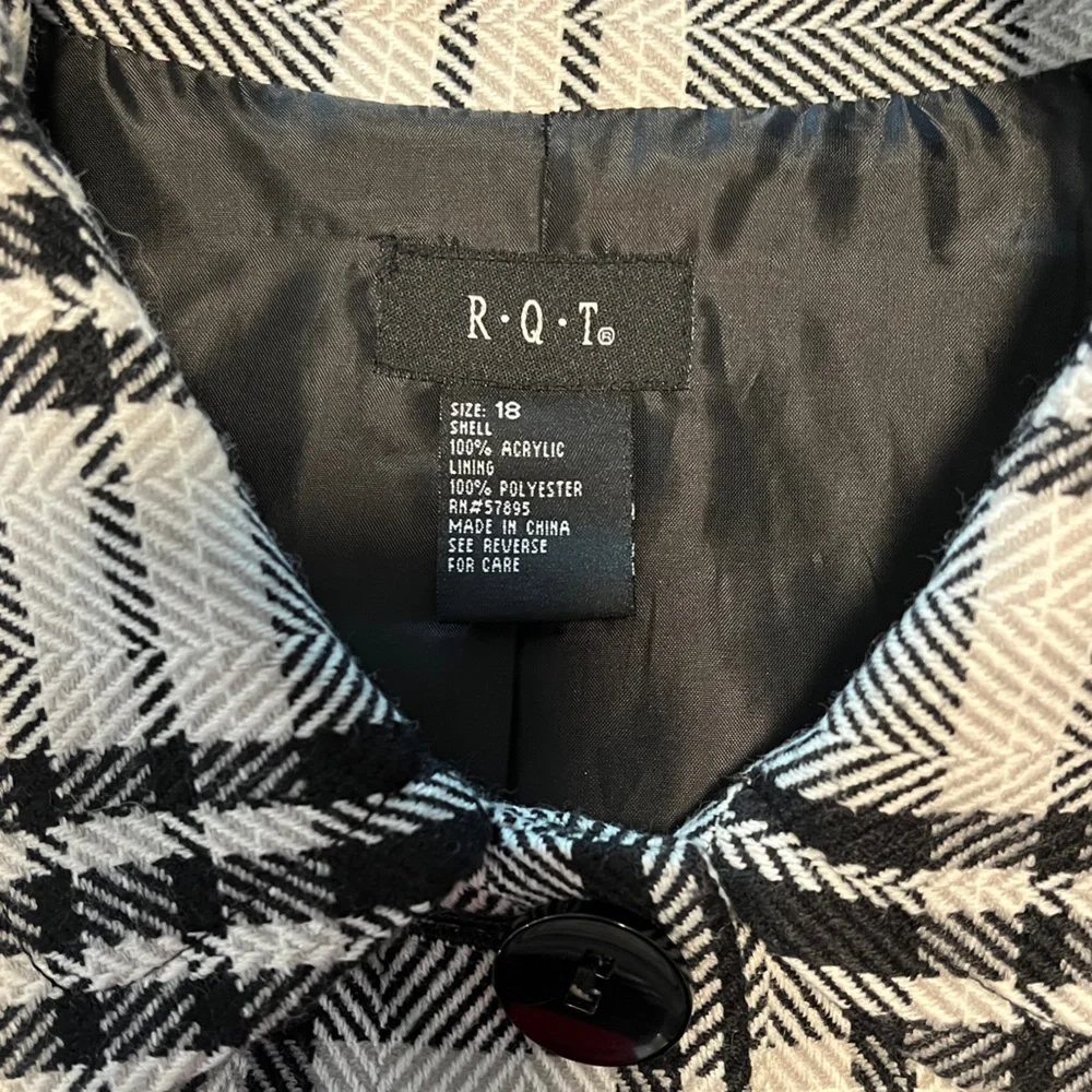 Vintage 90’s R.Q.T. Button Front Jacket Black & White Plaid Lined Collar Size 18